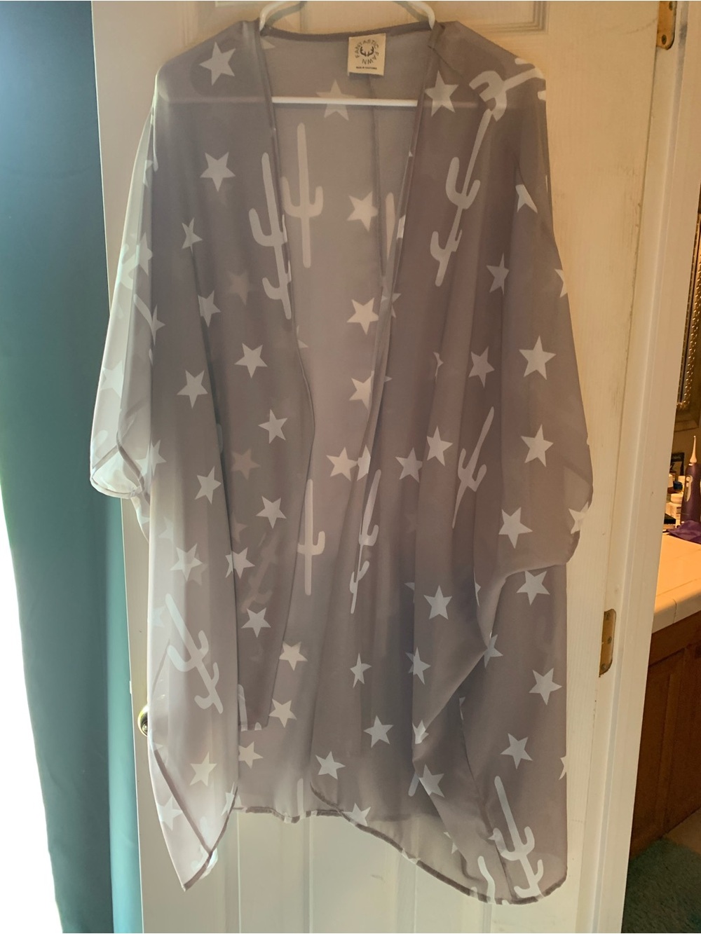 Fantastic Fawn Light Weight Duster with Stars and Cacti Design Size Large